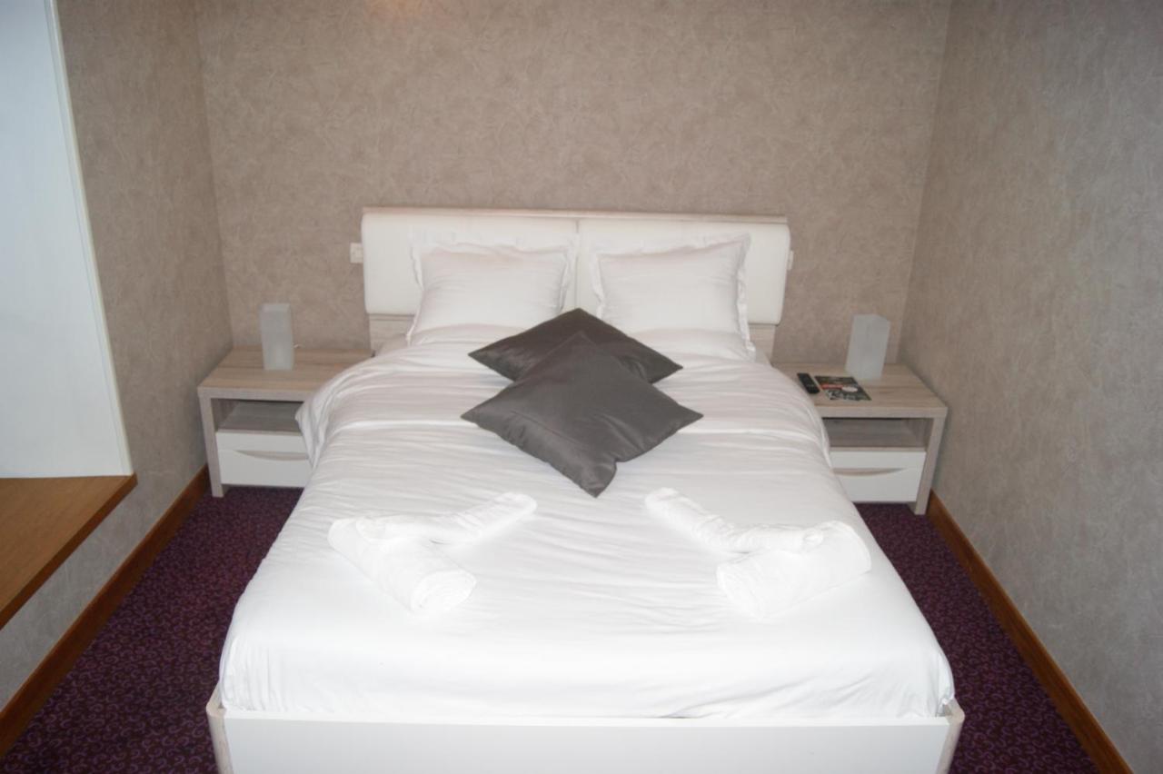 Relais Du Prieure Hotell Le Magny  Exteriör bild